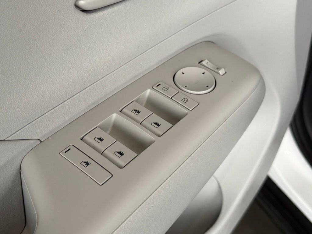 Used 2024 Hyundai Kona SEL image 22