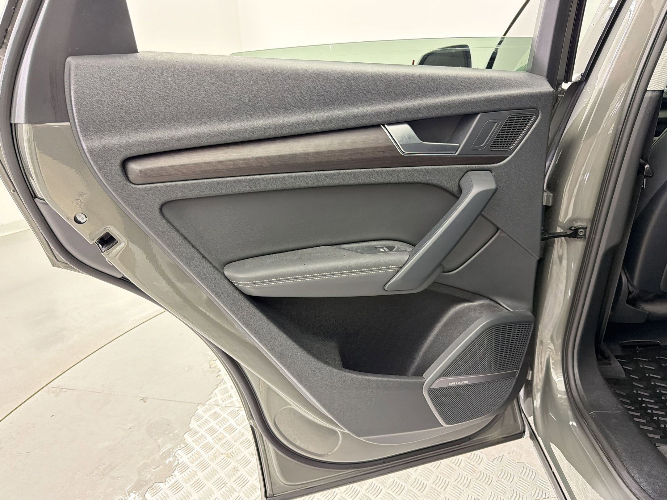 Used 2023 Audi Q5 2.0T Premium Plus w/ Premium Plus Package image 27