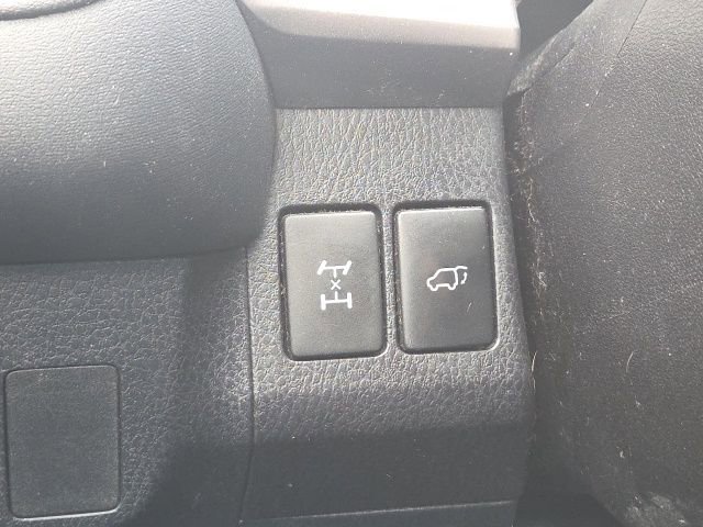 Used 2016 Toyota RAV4 XLE AWD/4WD image 26