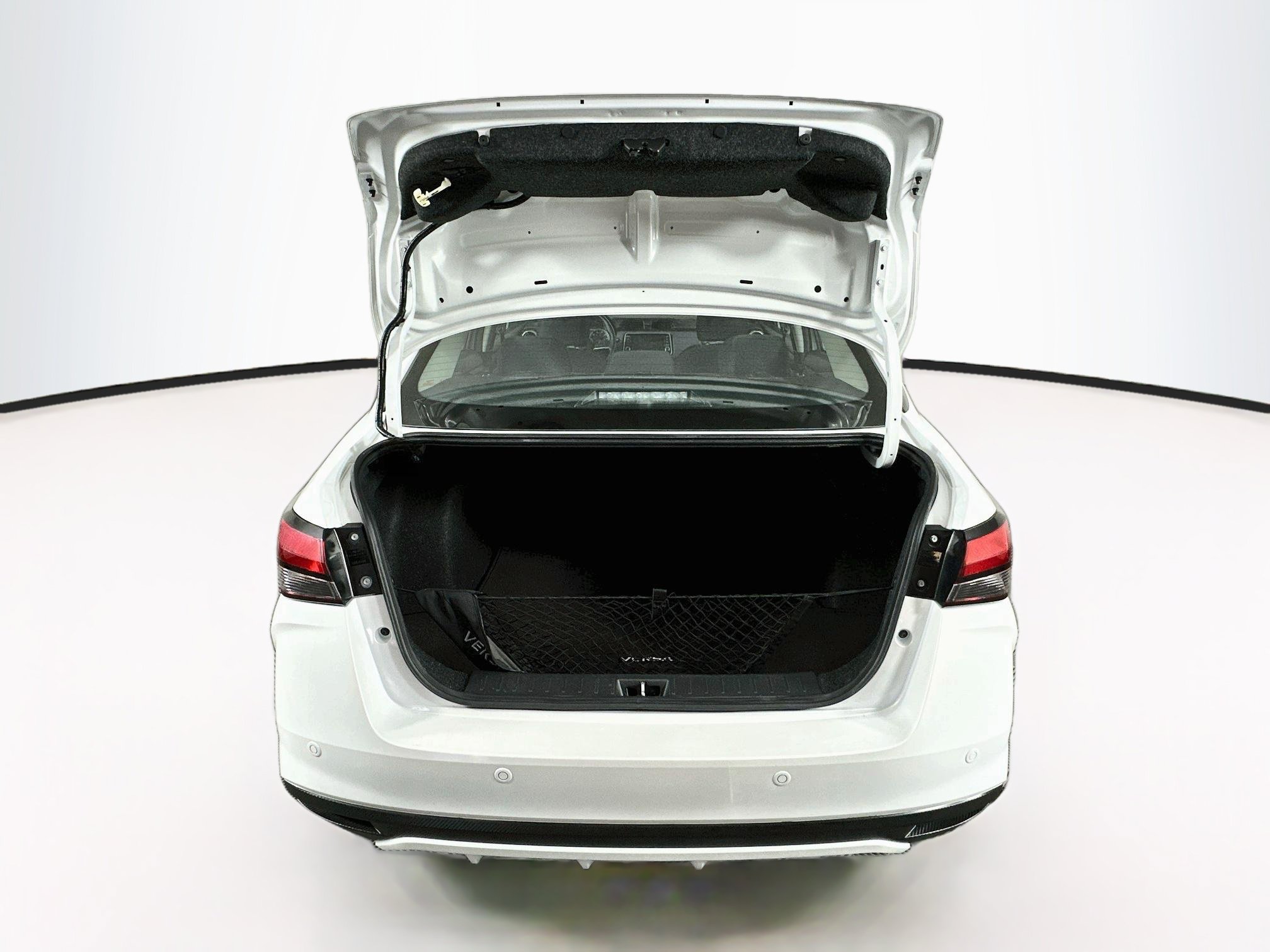 Used 2025 Nissan Versa SV w/ Trunk Package FWD image 27