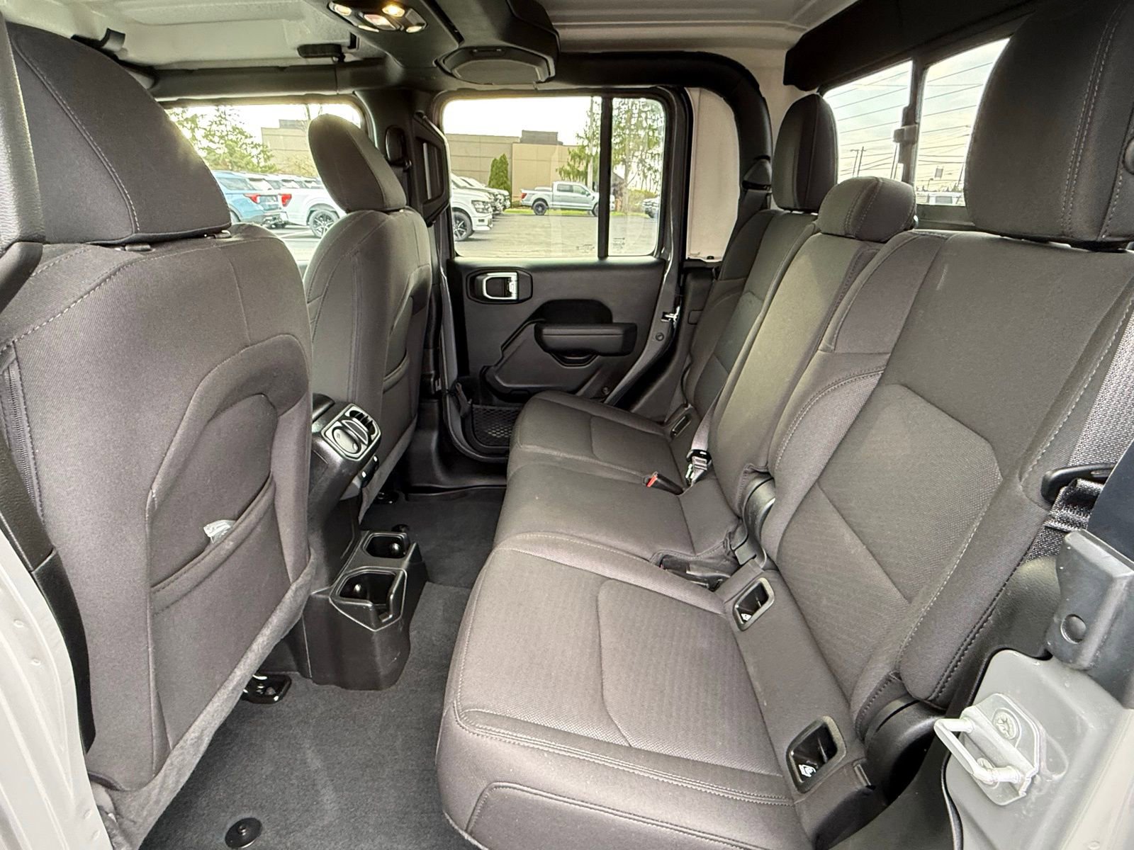 Used 2022 Jeep Gladiator Sport AWD/4WD image 13