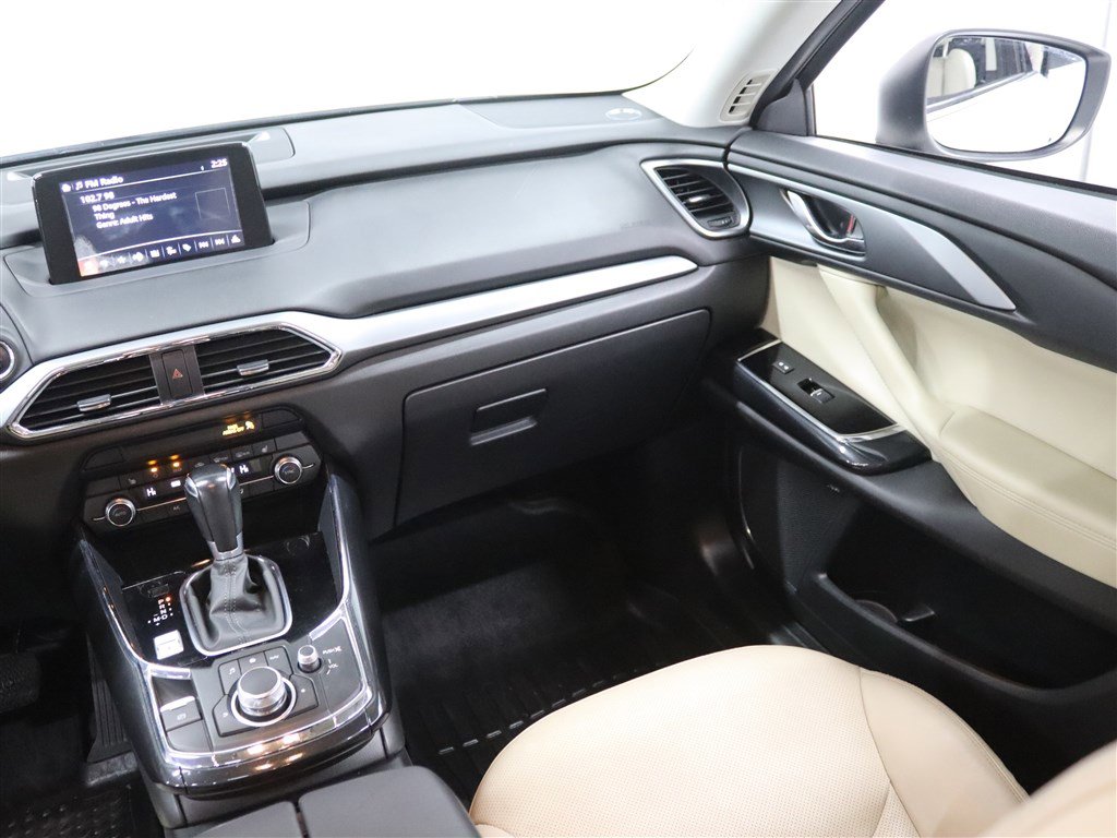 Used 2019 MAZDA CX-9 Touring w/ Touring Premium Package FWD image 19