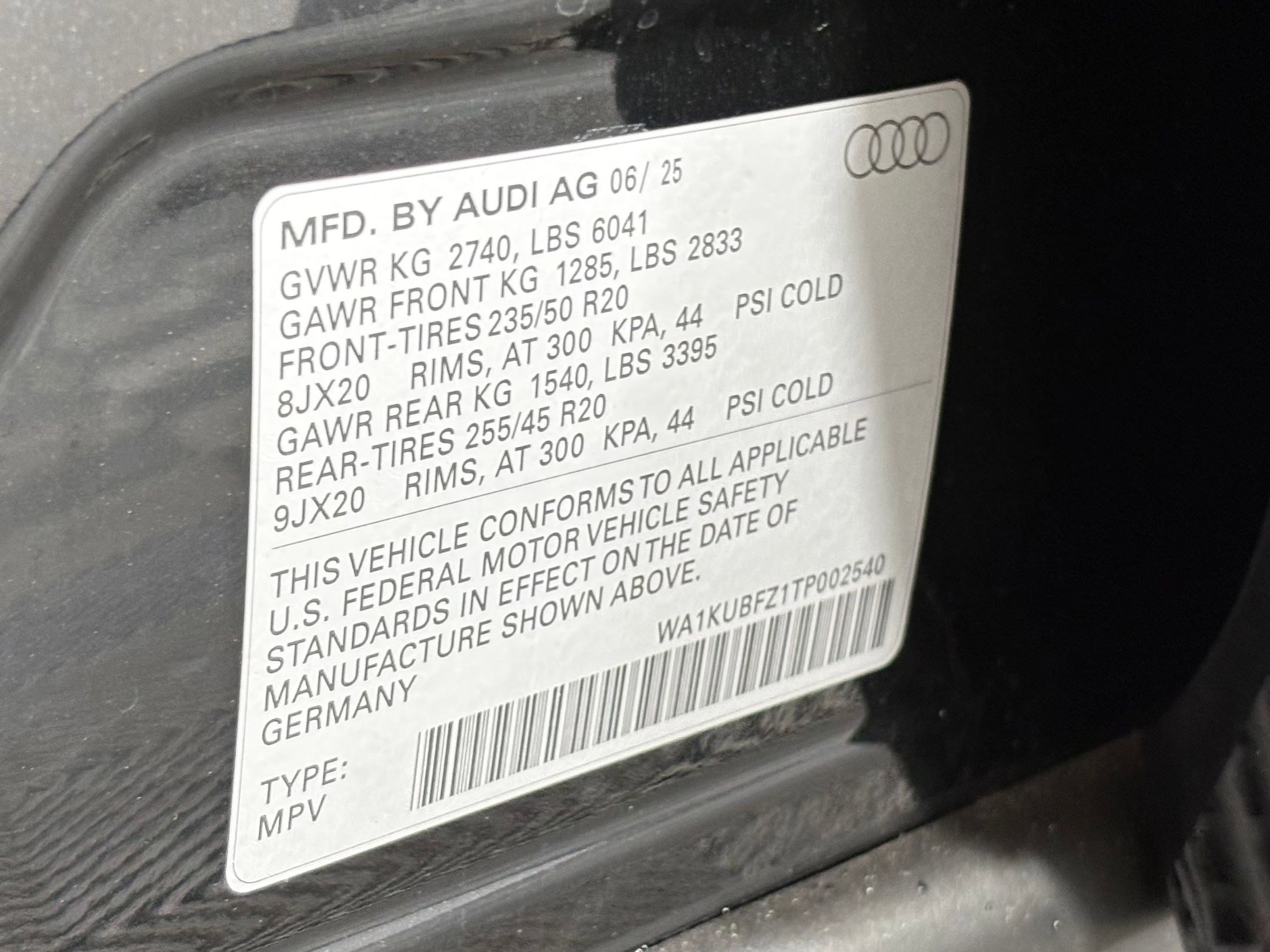 New 2026 Audi Q4 e-tron Premium image 19