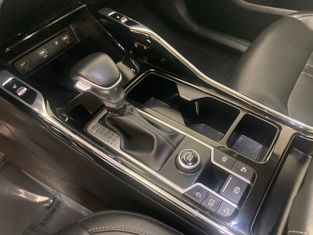 Certified 2022 Kia Sorento SX image 9
