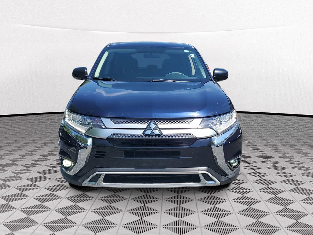 Used 2020 Mitsubishi Outlander ES FWD image 2