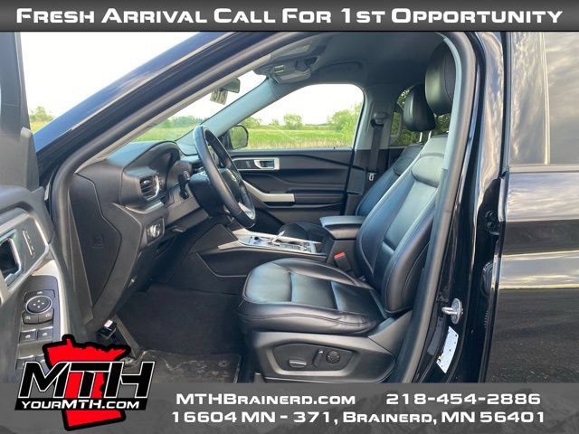 Used 2022 Ford Explorer XLT w/ Equipment Group 202A AWD/4WD image 9