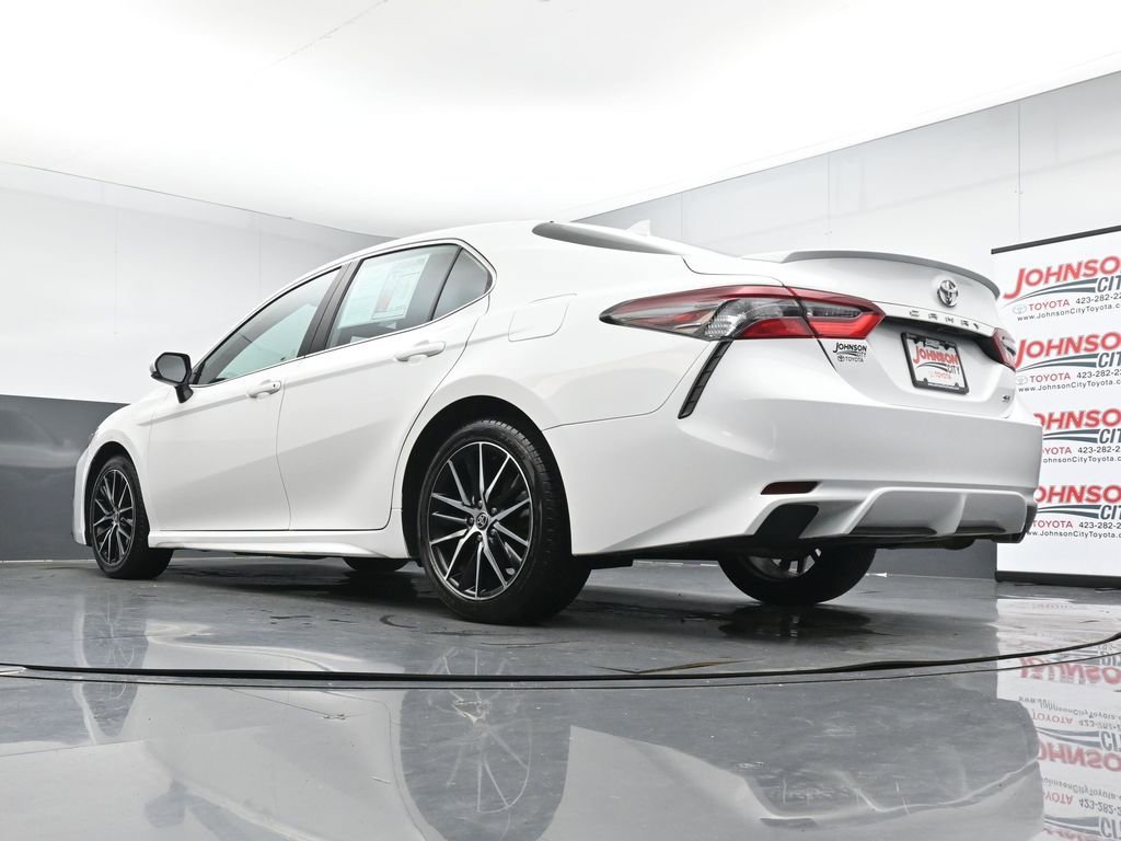 Used 2024 Toyota Camry SE FWD image 39