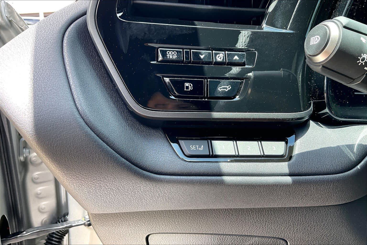 New 2026 Lexus TX 500h AWD image 14