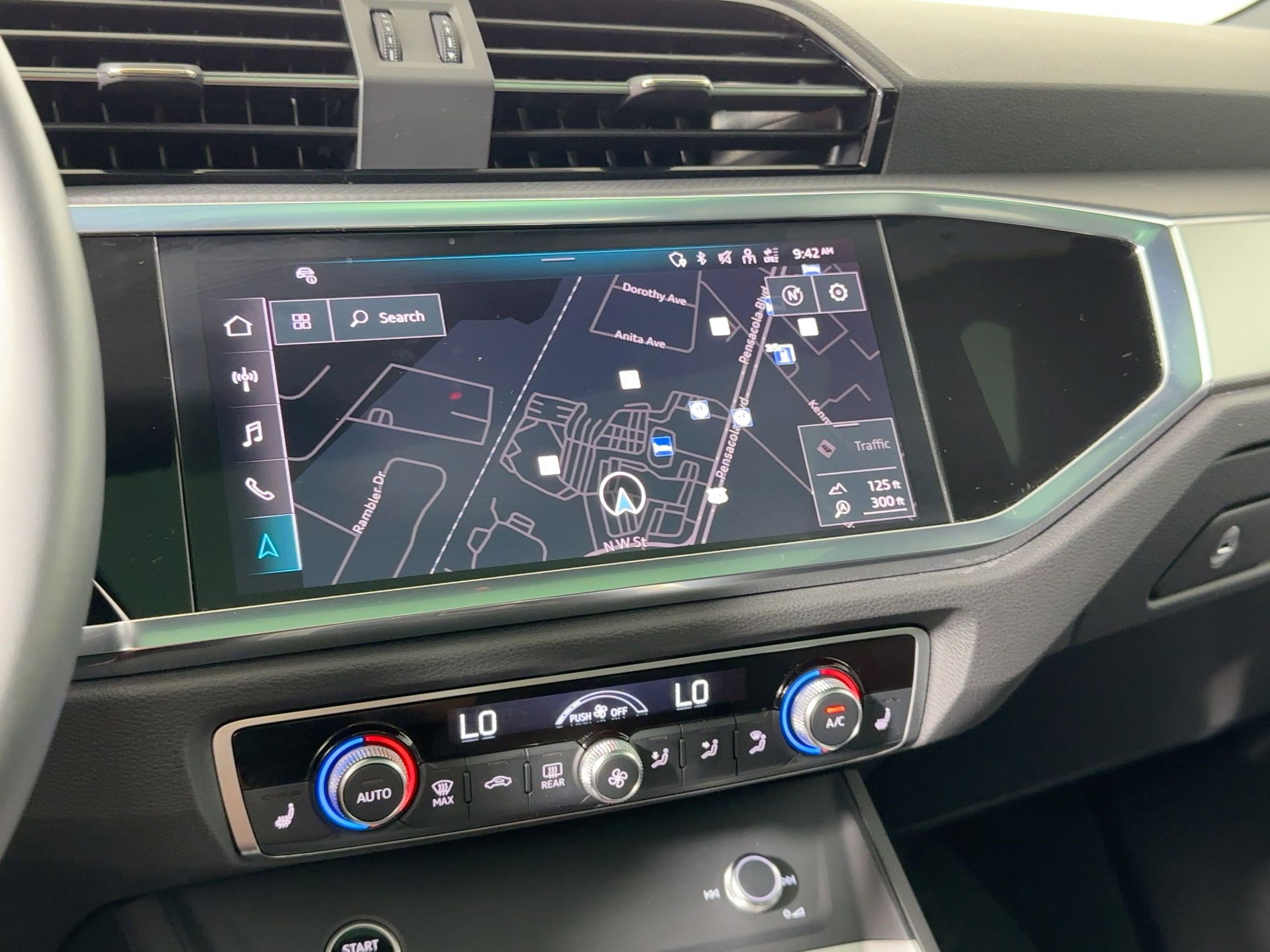 Certified 2025 Audi Q3 2.0T Premium Plus w/ Premium Plus Package image 24