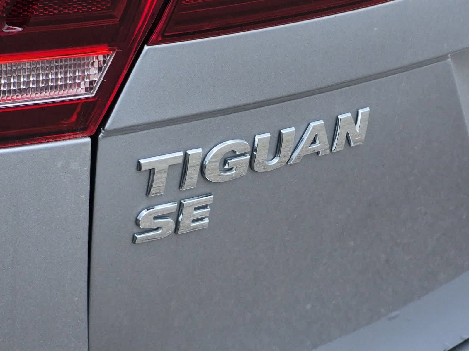 Used 2021 Volkswagen Tiguan SE AWD/4WD image 13