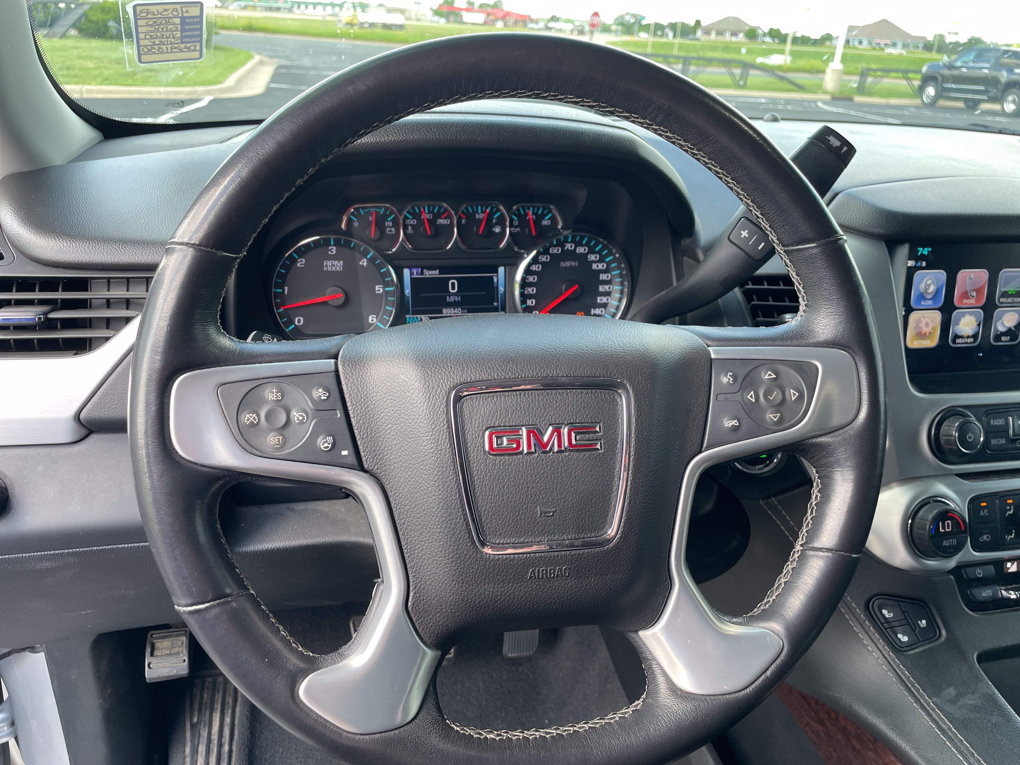 Used 2020 GMC Yukon XL SLT RWD image 10