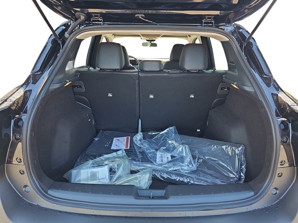 New 2027 Nissan Kicks SR w/ SR Premium Package FWD image 30