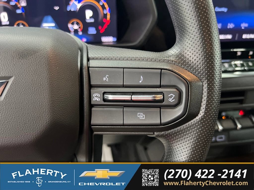 Used 2025 Chevrolet Colorado Trail Boss AWD/4WD image 22