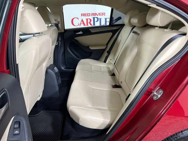 Used 2017 Volkswagen Jetta SE image 23