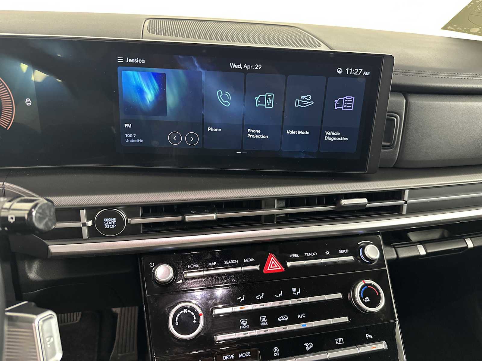 Used 2025 Hyundai Santa Fe SE FWD image 18