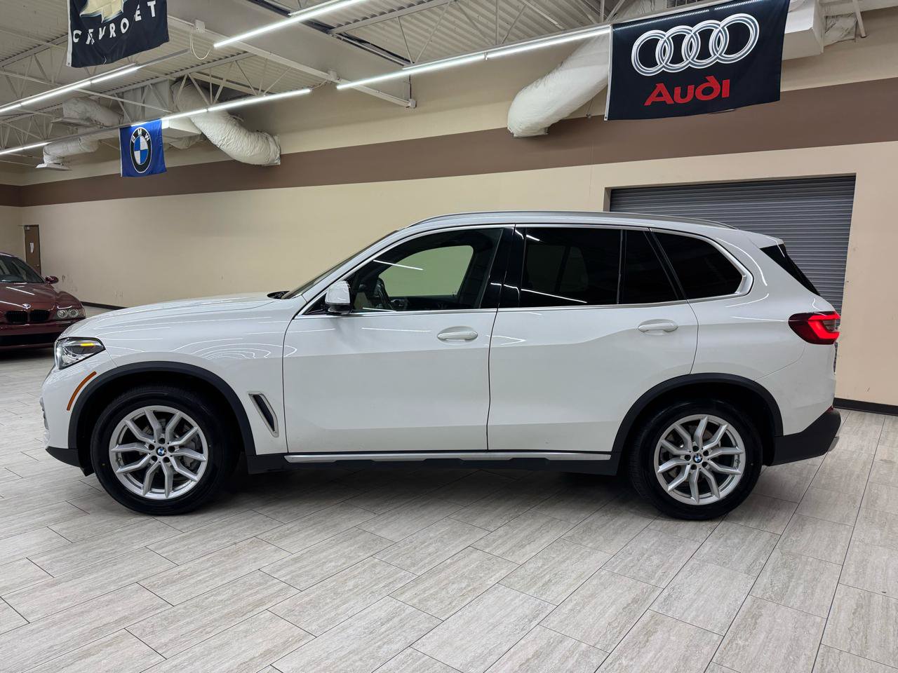 Used 2022 BMW X5 xDrive40i AWD/4WD image 10