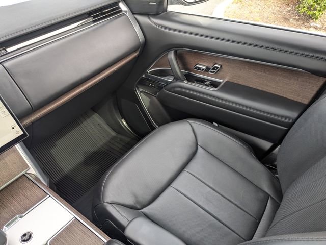 Used 2024 Land Rover Range Rover Long Wheelbase SE AWD/4WD image 17