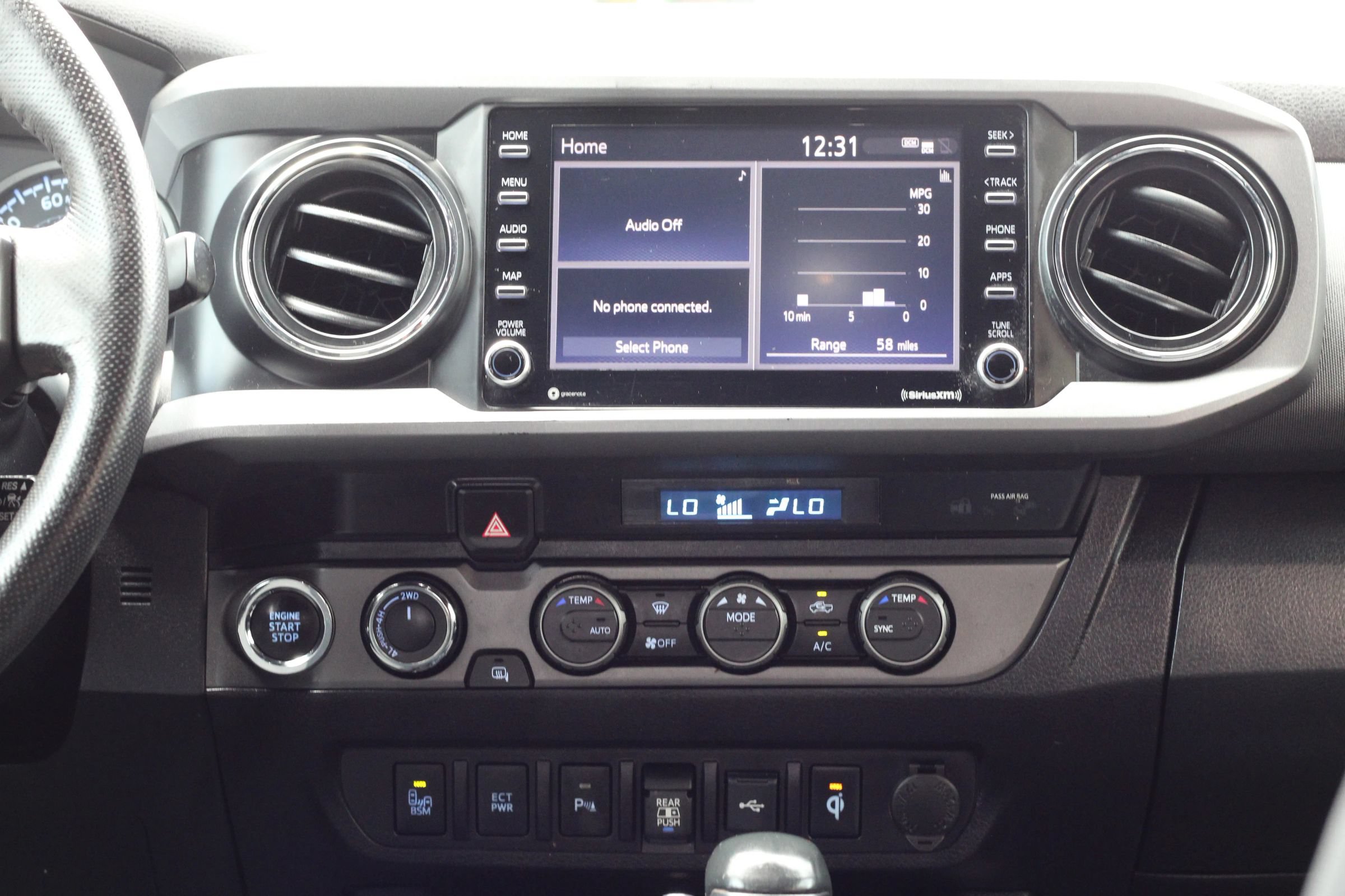 Used 2023 Toyota Tacoma TRD Off-Road w/ Technology Package AWD/4WD image 18