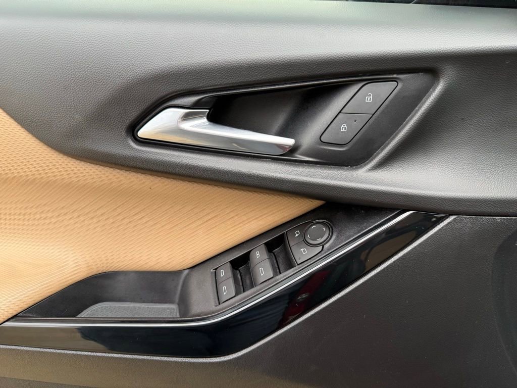 Used 2025 Chevrolet Equinox ACTIV image 27