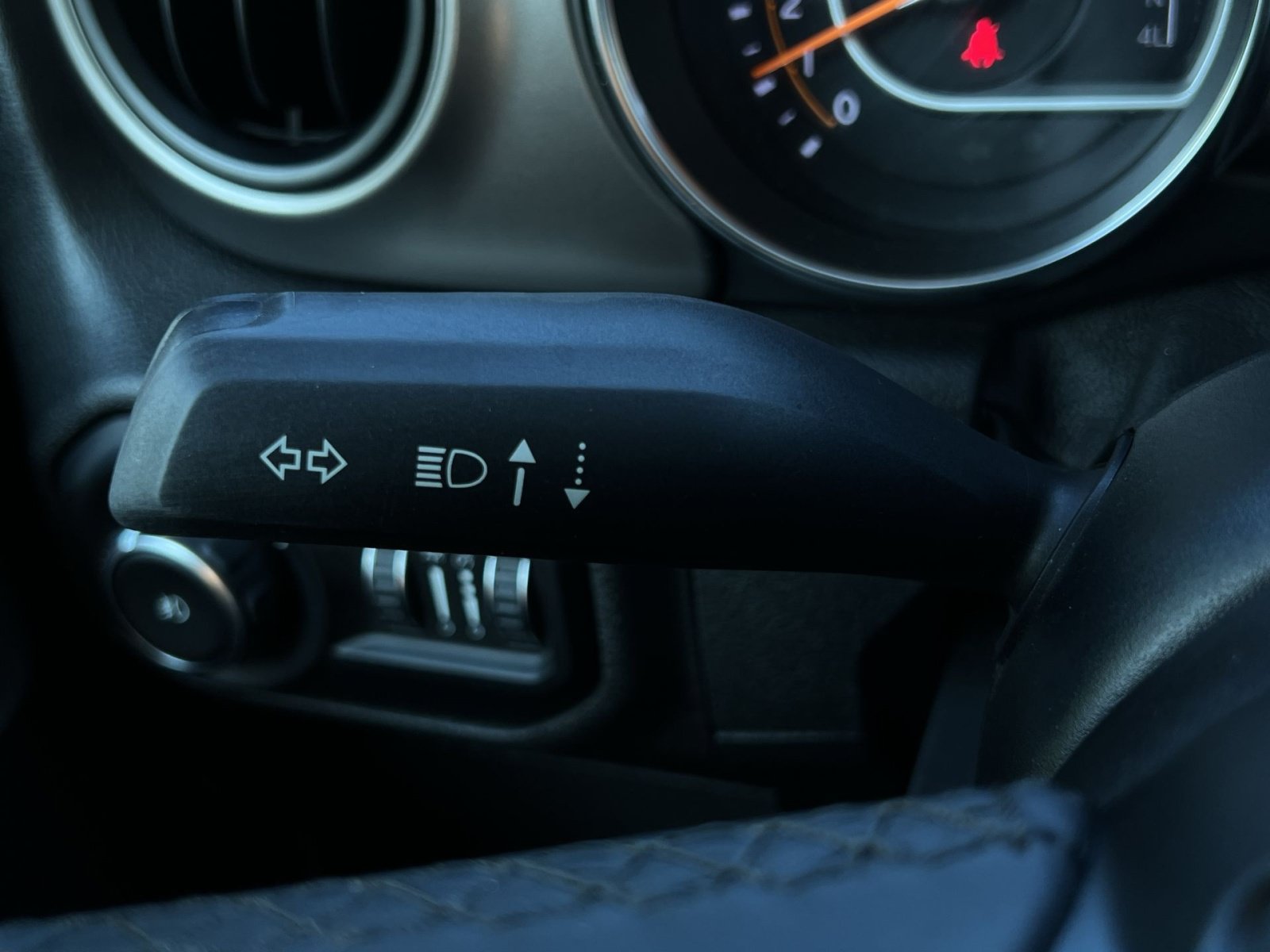 Used 2020 Jeep Wrangler Sport AWD/4WD image 23