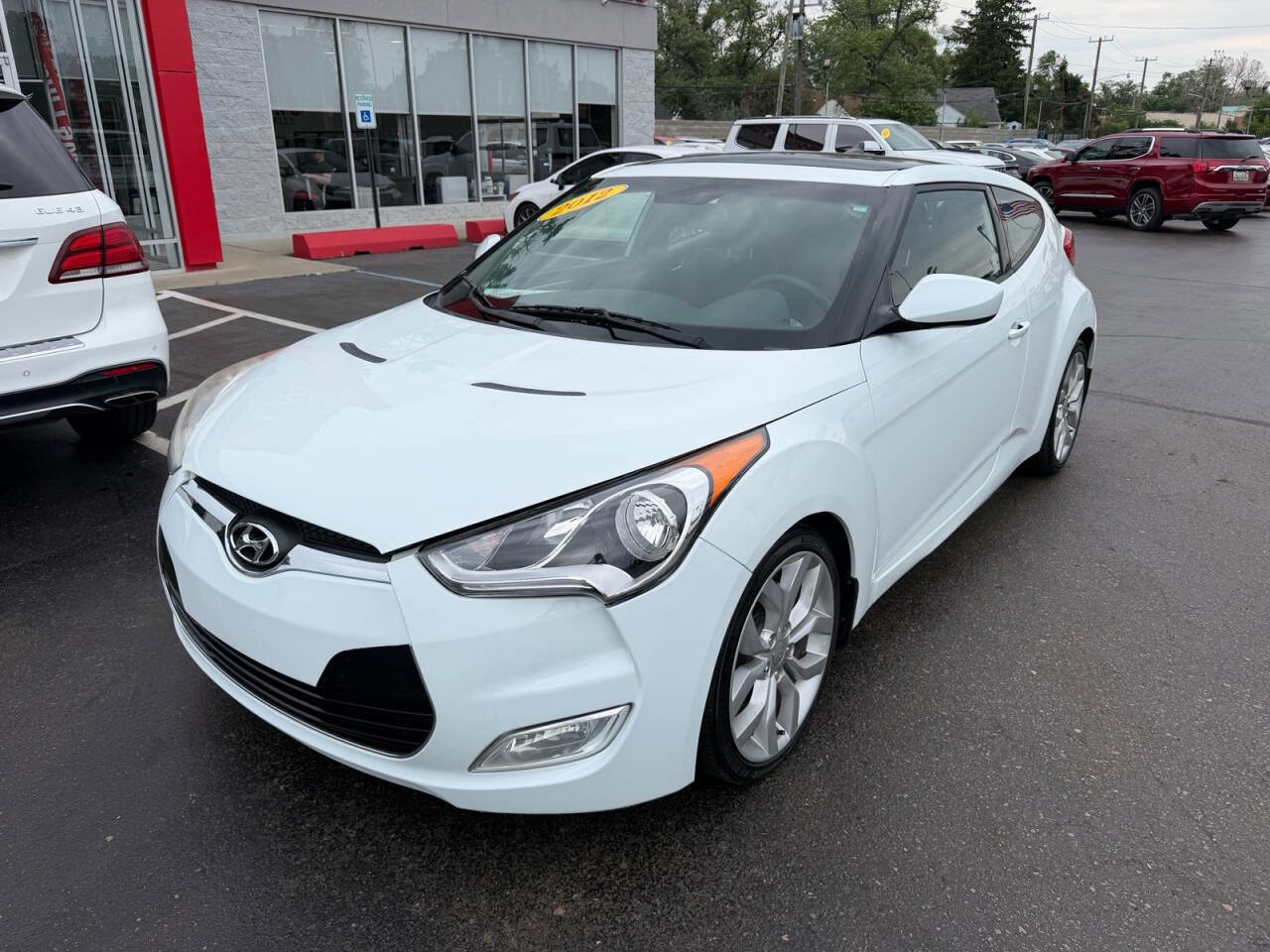 Used 2012 Hyundai Veloster w/ Style Pkg FWD image 1