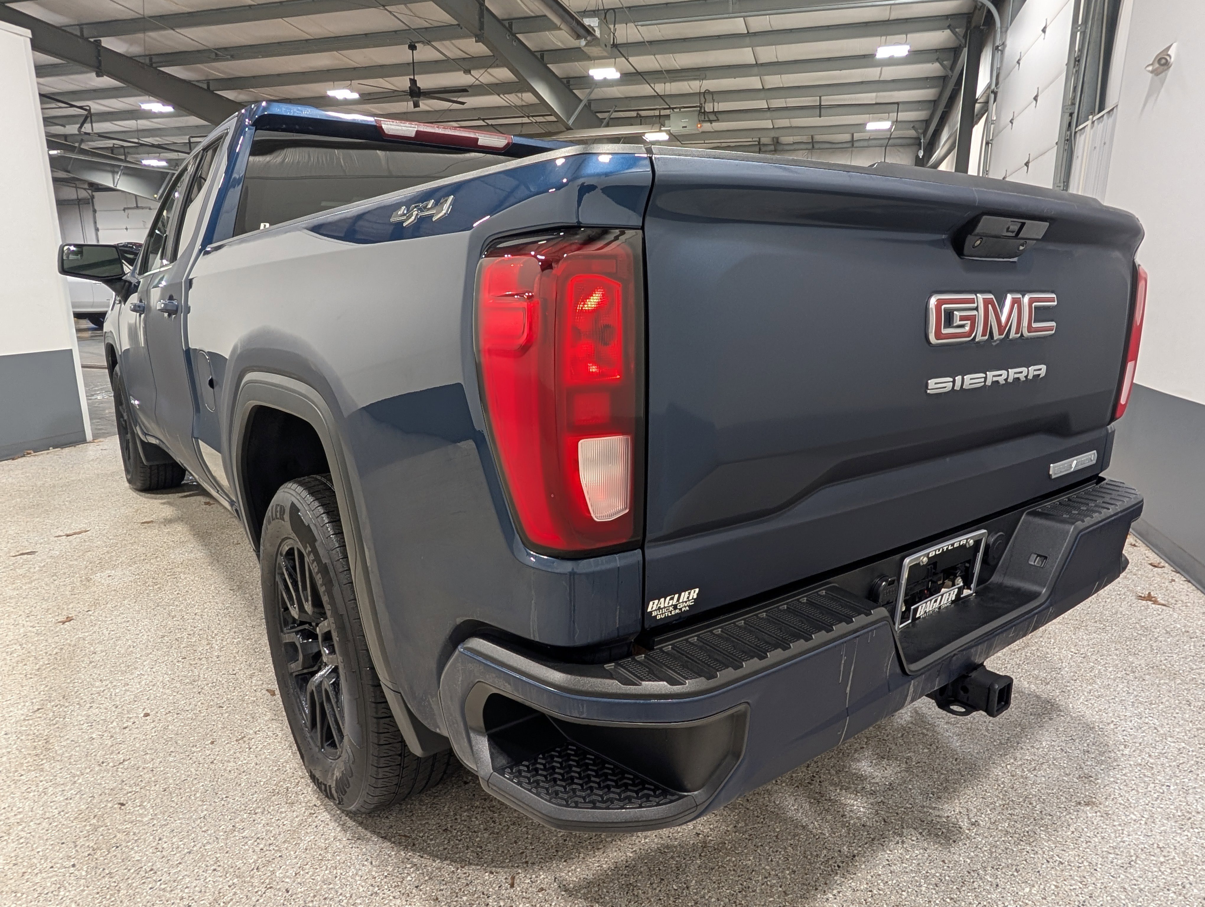 Used 2021 GMC Sierra 1500 Elevation image 4