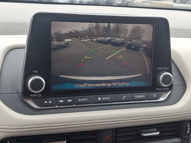 Used 2023 Nissan Rogue SV image 17