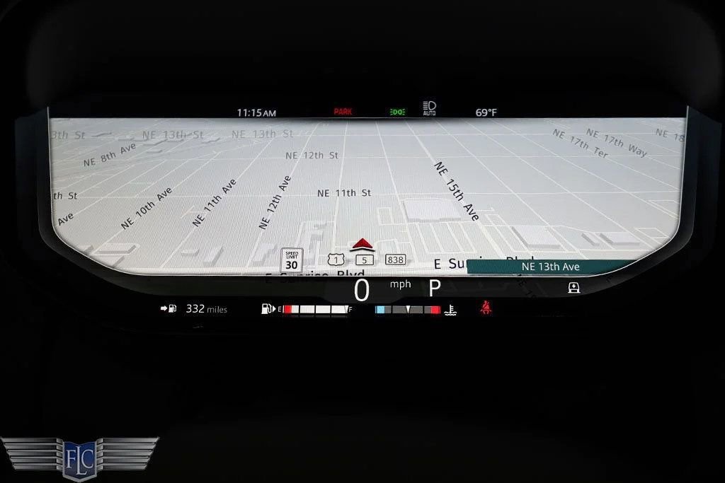 Used 2023 Land Rover Range Rover SV image 40