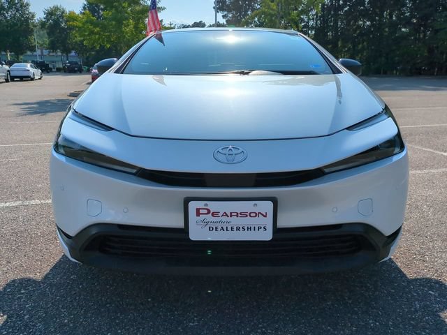 Used 2025 Toyota Prius LE FWD image 9