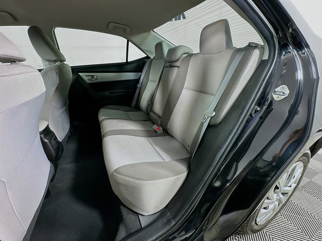 Used 2019 Toyota Corolla LE FWD image 27