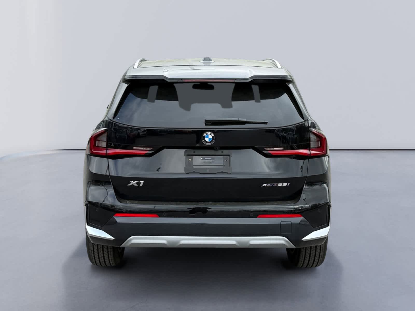 New 2026 BMW X1 xDrive28i w/ Technology Package AWD/4WD image 4