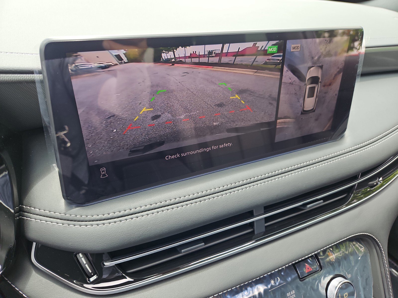 Certified 2025 INFINITI QX60 Luxe w/ Black Edition image 18