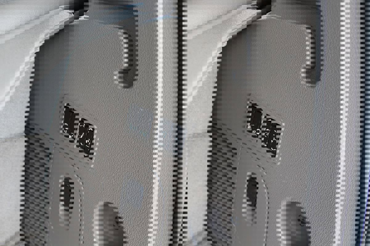 Used 2015 GMC Yukon SLT w/ Open Road Package image 36