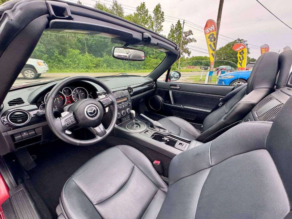 Used 2013 MAZDA MX-5 Miata Grand Touring RWD image 9