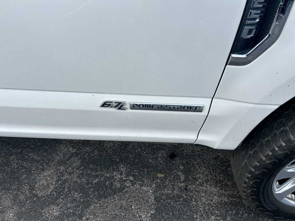 Used 2017 Ford F250 Platinum w/ Platinum Ultimate Package AWD/4WD image 32