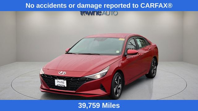 Used 2023 Hyundai Elantra SEL w/ Convenience Package FWD image 3