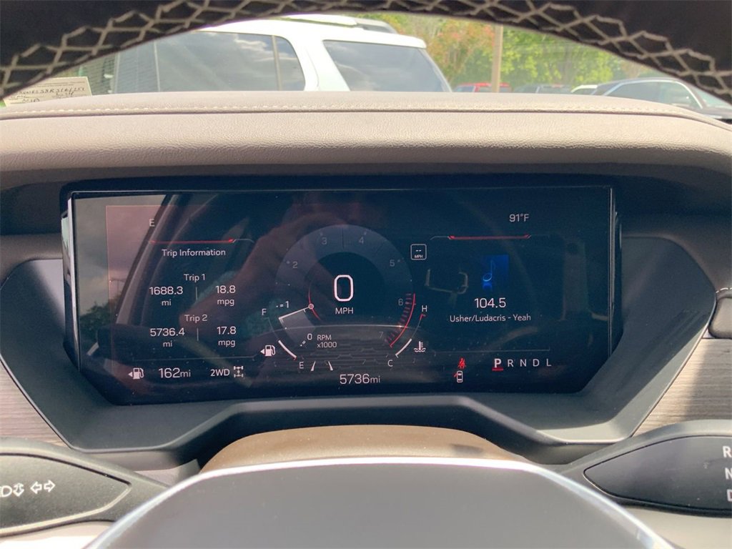 Used 2024 GMC Acadia Denali image 11