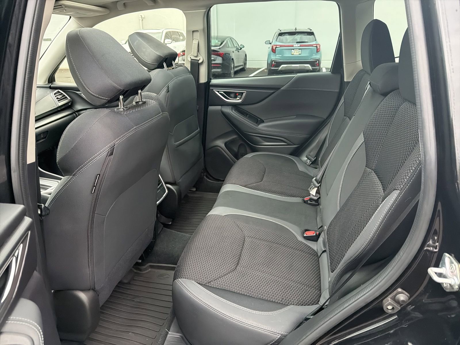 Used 2023 Subaru Forester Premium AWD/4WD image 19