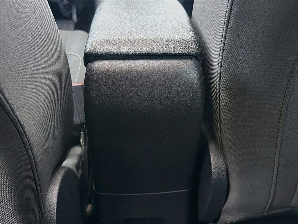Used 2020 Ford EcoSport SE w/ SE Convenience Package FWD image 39