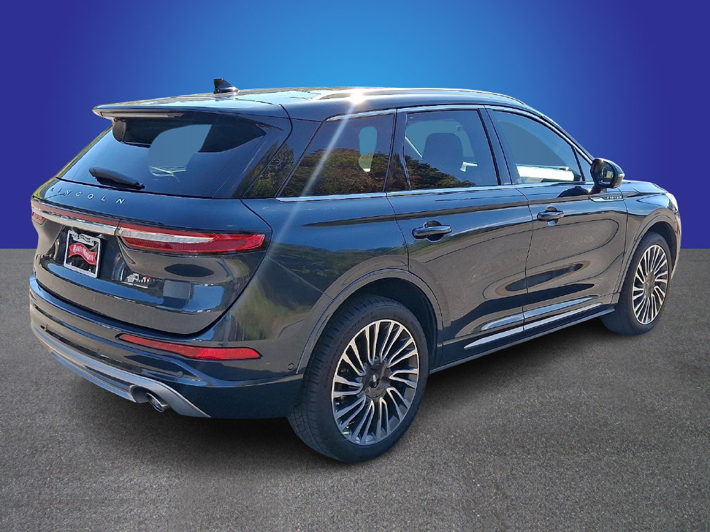 Used 2020 Lincoln Corsair Reserve w/ Equipment Group 201A AWD/4WD image 4
