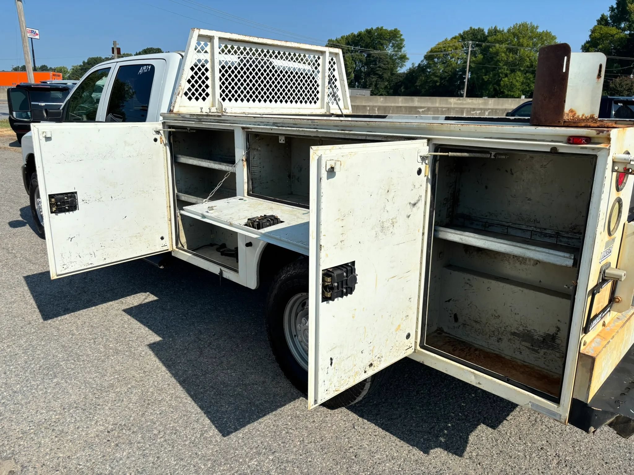 Used 2011 RAM 3500 ST w/ HD Snow Plow Prep Group AWD/4WD image 15