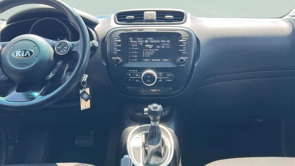 Used 2018 Kia Soul + FWD image 24