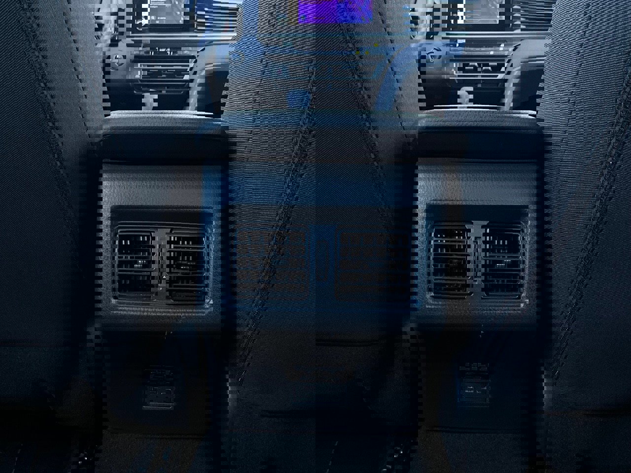 Used 2025 Toyota Camry LE image 12