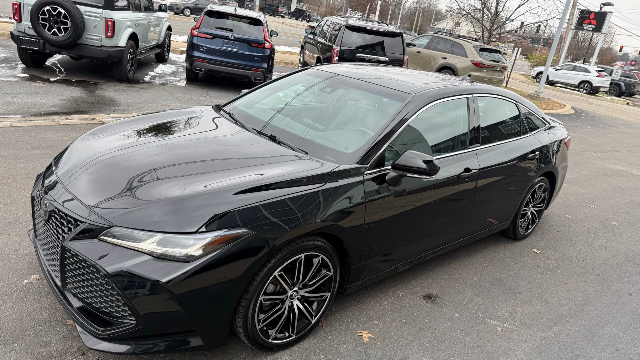 Used 2019 Toyota Avalon Touring image 7