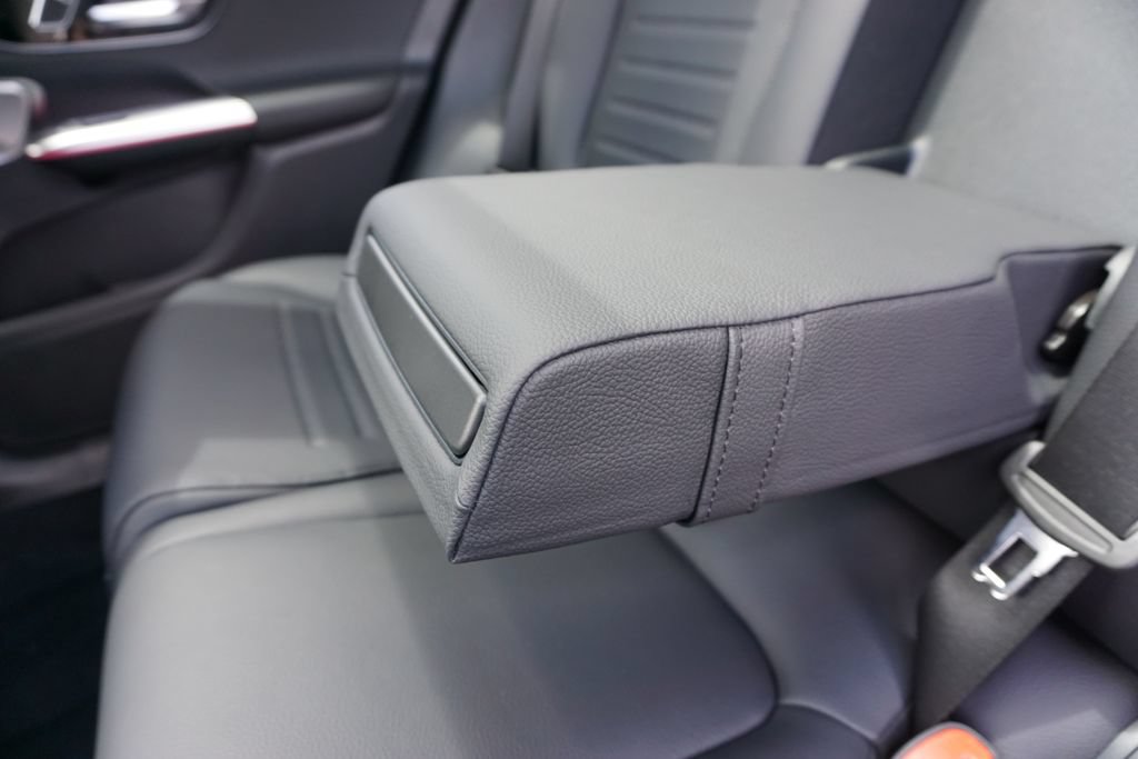 Certified 2025 Mercedes-Benz GLC 300 4MATIC image 46