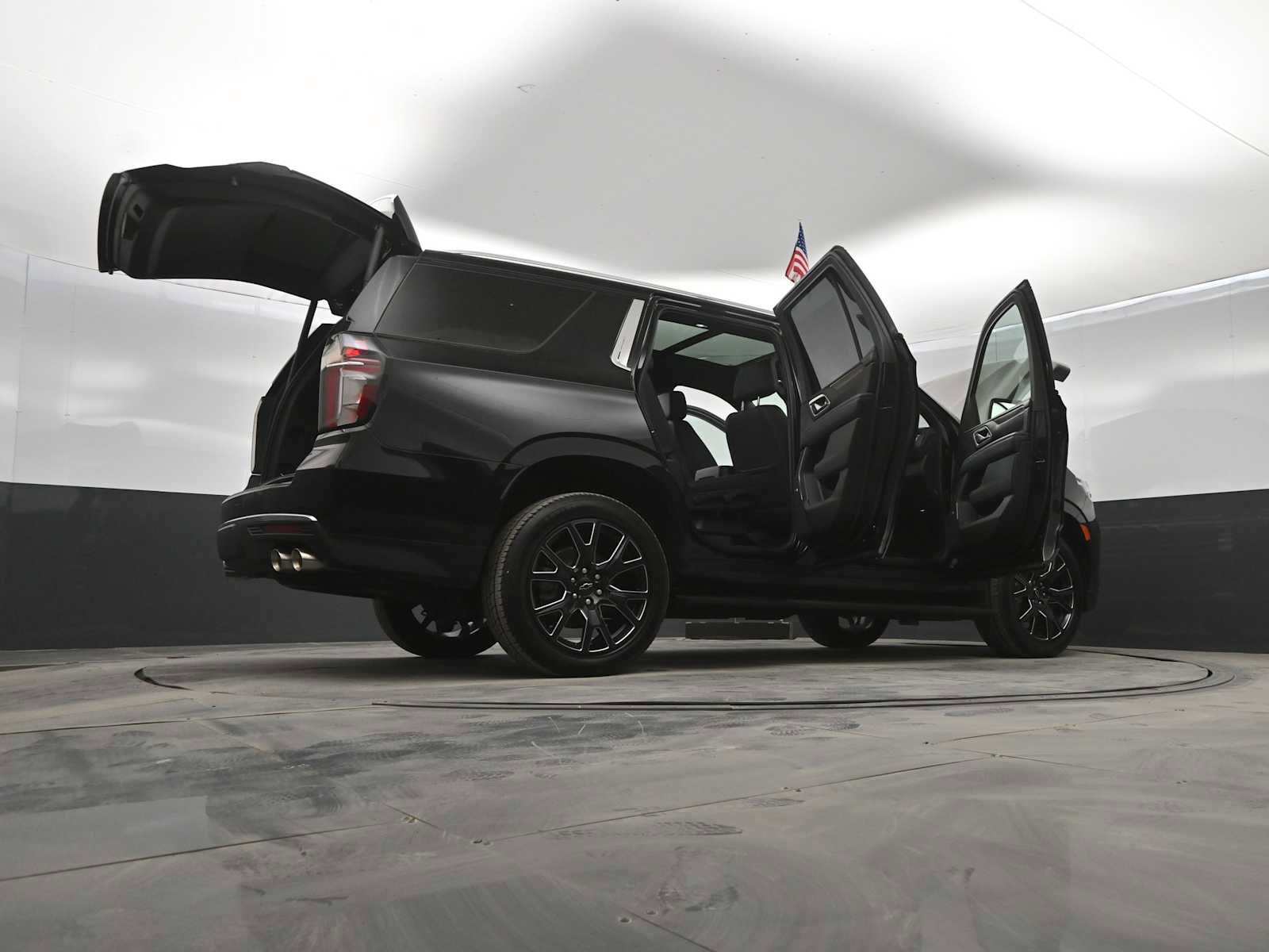 Used 2023 Chevrolet Tahoe High Country image 43