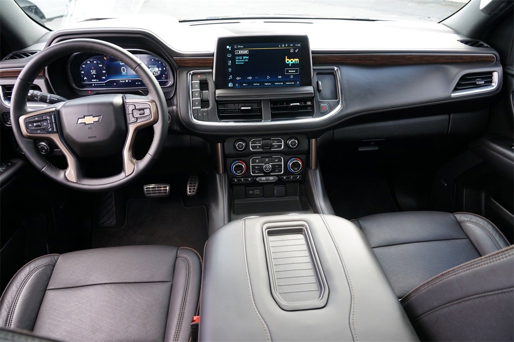 Used 2023 Chevrolet Suburban High Country image 25