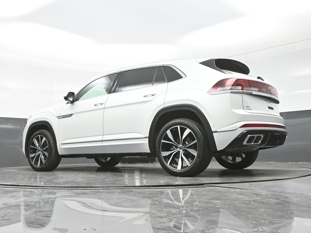 Used 2025 Volkswagen Atlas Cross Sport SEL Premium R-Line image 23