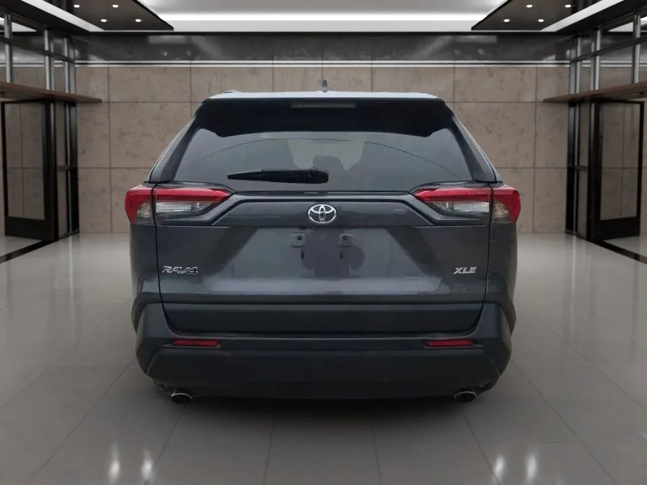 Used 2021 Toyota RAV4 XLE Premium image 8