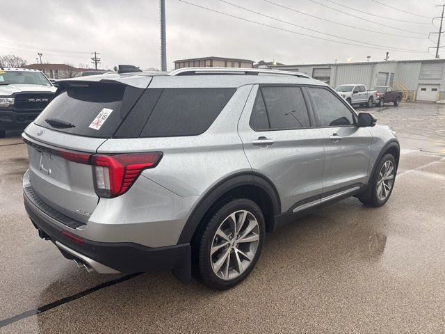 Used 2025 Ford Explorer Platinum w/ Ultimate Package image 4